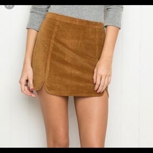 NWOT BRANDY MELVILLE TAN SKIRT